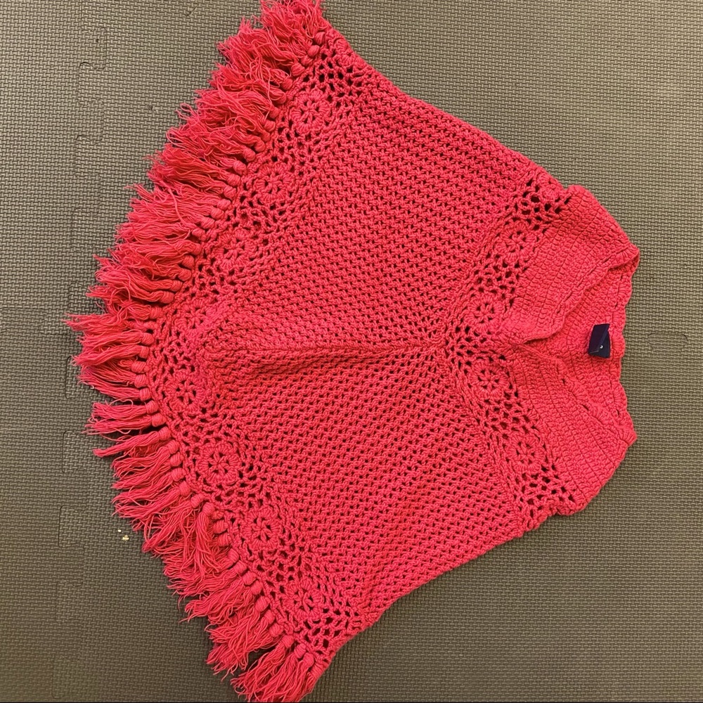 🌺 Pink Poncho, super cute for spring 🌸